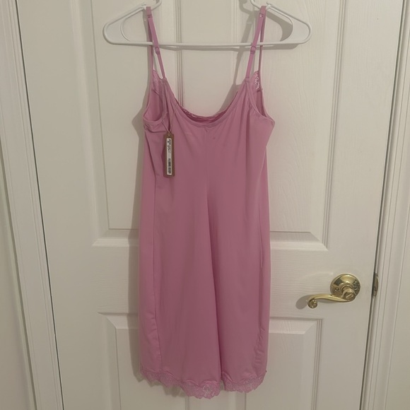 Skims Fits Everybody Lace Slip Dress NWT Size Large in Petal - Picture 3 of 6